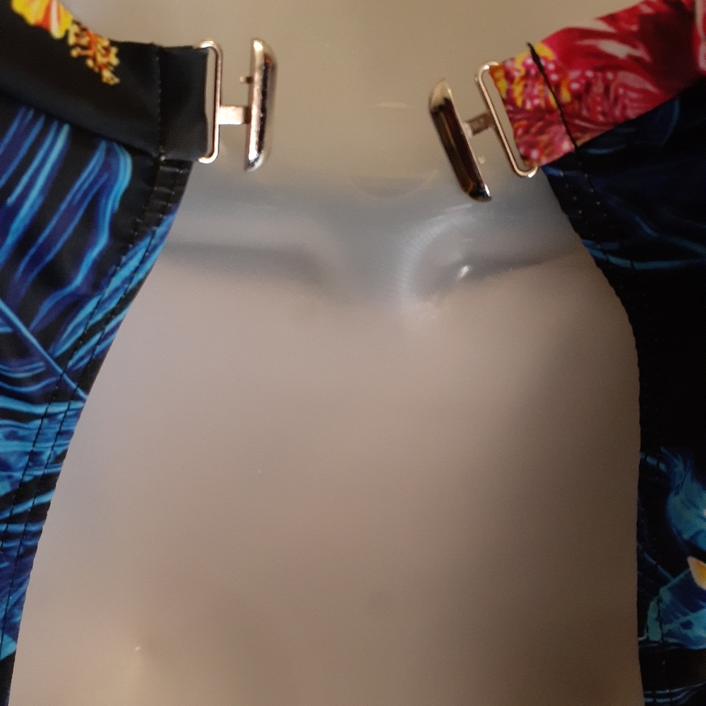 🎉S-HP🎉 Shein Body Swimsuit - Picture 4 of 5